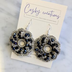 Boucles d&rsquo;oreilles Fleur de crochet